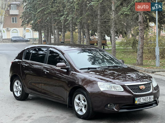 Красный Джили Эмгранд 7 (EC7), объемом двигателя 1.8 л и пробегом 81 тыс. км за 4500 $, фото 2 на Automoto.ua