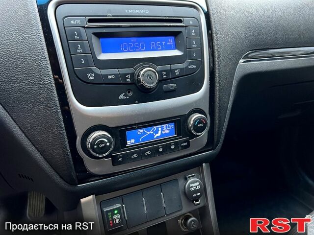 Красный Джили Эмгранд 7 (EC7), объемом двигателя 1.8 л и пробегом 81 тыс. км за 4500 $, фото 9 на Automoto.ua