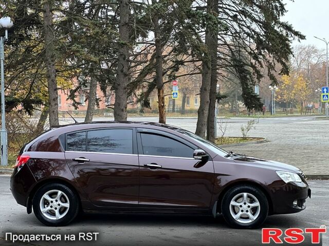 Красный Джили Эмгранд 7 (EC7), объемом двигателя 1.8 л и пробегом 81 тыс. км за 4500 $, фото 3 на Automoto.ua