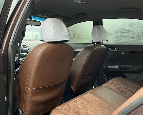 Красный Джили Эмгранд 7 (EC7), объемом двигателя 1.5 л и пробегом 100 тыс. км за 4200 $, фото 5 на Automoto.ua