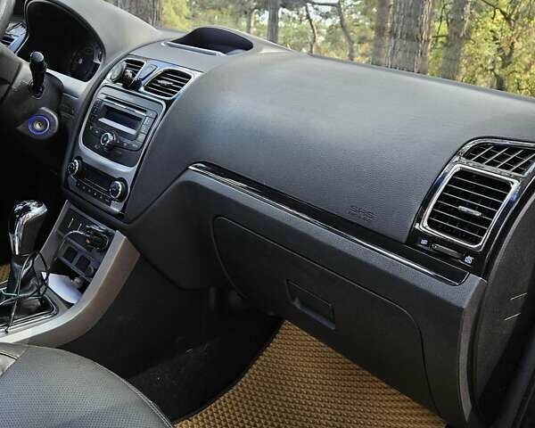 Джили Эмгранд 7 (EC7), объемом двигателя 1.79 л и пробегом 120 тыс. км за 4500 $, фото 7 на Automoto.ua