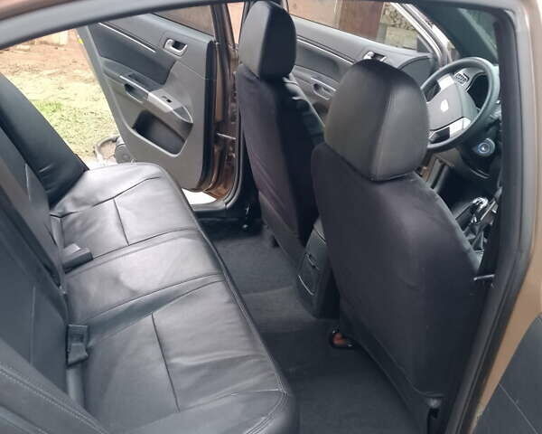 Желтый Джили Эмгранд 7 (EC7), объемом двигателя 1.5 л и пробегом 119 тыс. км за 4200 $, фото 11 на Automoto.ua