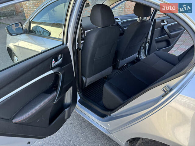 Сірий Джилі Емгранд 7 (EC7), об'ємом двигуна 1.5 л та пробігом 72 тис. км за 5400 $, фото 4 на Automoto.ua