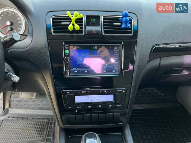 Белый Джили Emgrand 8 (EC8), объемом двигателя 2.38 л и пробегом 122 тыс. км за 4500 $, фото 30 на Automoto.ua