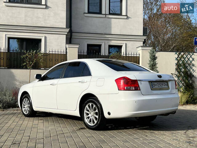 Белый Джили Emgrand 8 (EC8), объемом двигателя 2.38 л и пробегом 122 тыс. км за 4500 $, фото 19 на Automoto.ua