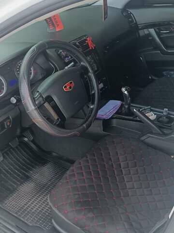 Белый Джили Emgrand 8 (EC8), объемом двигателя 2 л и пробегом 137 тыс. км за 6250 $, фото 3 на Automoto.ua