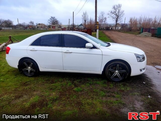 Белый Джили Emgrand 8 (EC8), объемом двигателя 2 л и пробегом 50 тыс. км за 5870 $, фото 4 на Automoto.ua