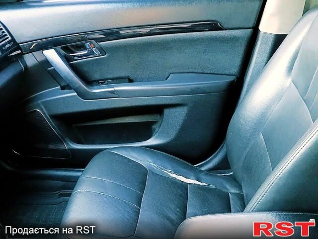 Джилі Emgrand 8 (EC8), об'ємом двигуна 2 л та пробігом 231 тис. км за 4600 $, фото 2 на Automoto.ua