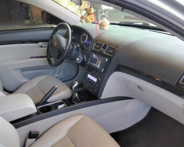 Сірий Джилі Emgrand 8 (EC8), об'ємом двигуна 2 л та пробігом 20 тис. км за 8800 $, фото 6 на Automoto.ua