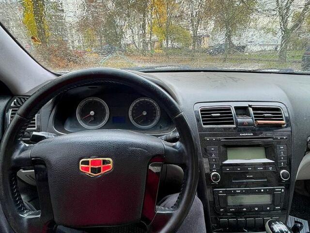 Серый Джили Emgrand 8 (EC8), объемом двигателя 2 л и пробегом 159 тыс. км за 2200 $, фото 8 на Automoto.ua