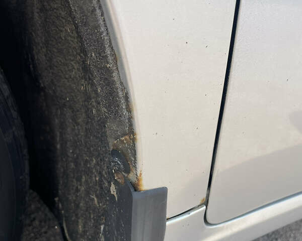 Сірий Джилі Emgrand 8 (EC8), об'ємом двигуна 2 л та пробігом 180 тис. км за 4000 $, фото 6 на Automoto.ua