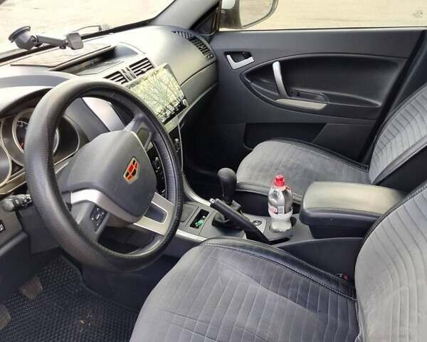 Белый Джили Эмгранд Х7, объемом двигателя 2 л и пробегом 55 тыс. км за 7000 $, фото 1 на Automoto.ua