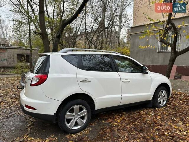 Білий Джилі Емгранд Х7, об'ємом двигуна 2.38 л та пробігом 155 тис. км за 3500 $, фото 5 на Automoto.ua