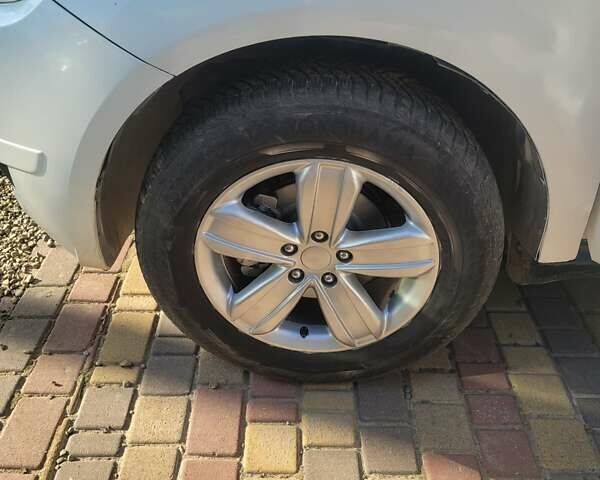 Білий Джилі Емгранд Х7, об'ємом двигуна 1.8 л та пробігом 175 тис. км за 5400 $, фото 12 на Automoto.ua