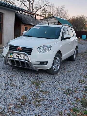 Белый Джили Эмгранд Х7, объемом двигателя 2 л и пробегом 78 тыс. км за 6150 $, фото 2 на Automoto.ua