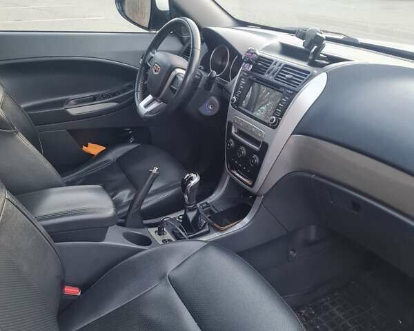 Білий Джилі Емгранд Х7, об'ємом двигуна 2 л та пробігом 105 тис. км за 5200 $, фото 9 на Automoto.ua