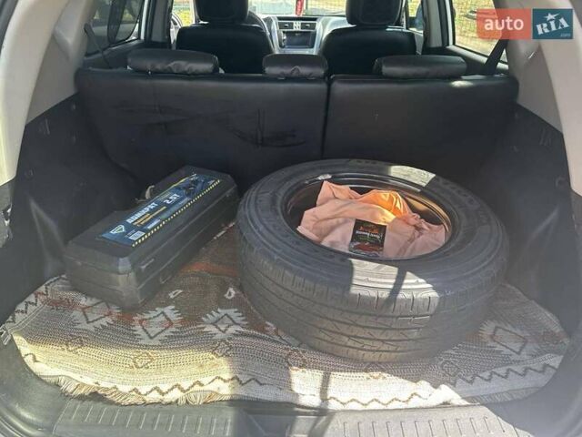 Белый Джили Эмгранд Х7, объемом двигателя 1.79 л и пробегом 181 тыс. км за 6300 $, фото 8 на Automoto.ua