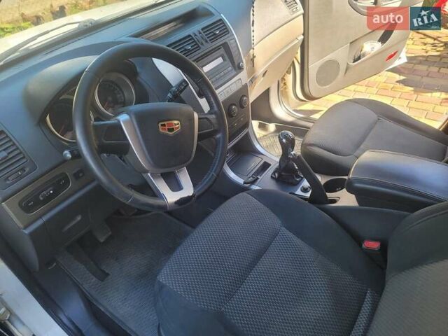 Белый Джили Эмгранд Х7, объемом двигателя 1.8 л и пробегом 177 тыс. км за 5450 $, фото 25 на Automoto.ua