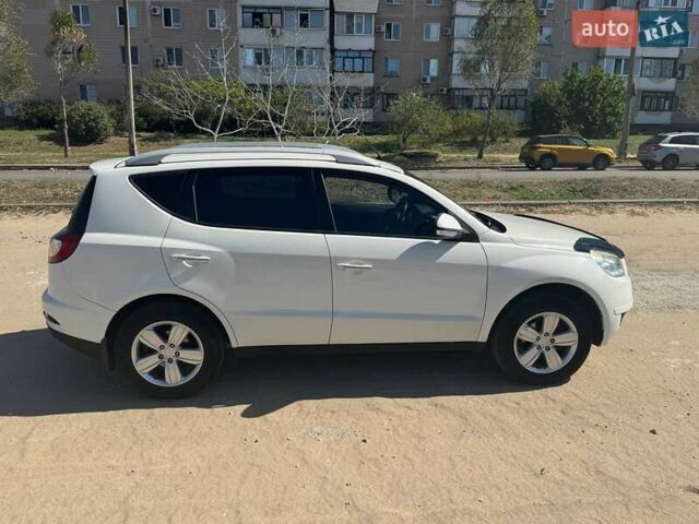 Белый Джили Эмгранд Х7, объемом двигателя 2.38 л и пробегом 124 тыс. км за 6200 $, фото 6 на Automoto.ua