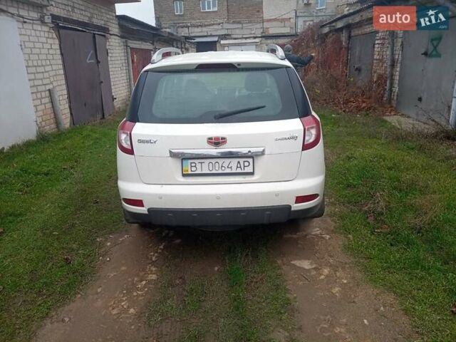 Белый Джили Эмгранд Х7, объемом двигателя 1.79 л и пробегом 364 тыс. км за 4000 $, фото 1 на Automoto.ua