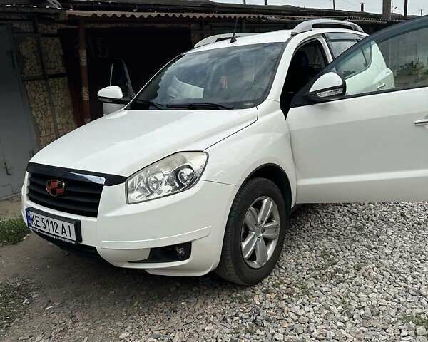 Белый Джили Эмгранд Х7, объемом двигателя 1.79 л и пробегом 181 тыс. км за 6300 $, фото 1 на Automoto.ua