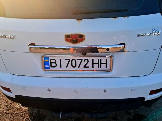 Белый Джили Эмгранд Х7, объемом двигателя 2 л и пробегом 117 тыс. км за 5500 $, фото 2 на Automoto.ua