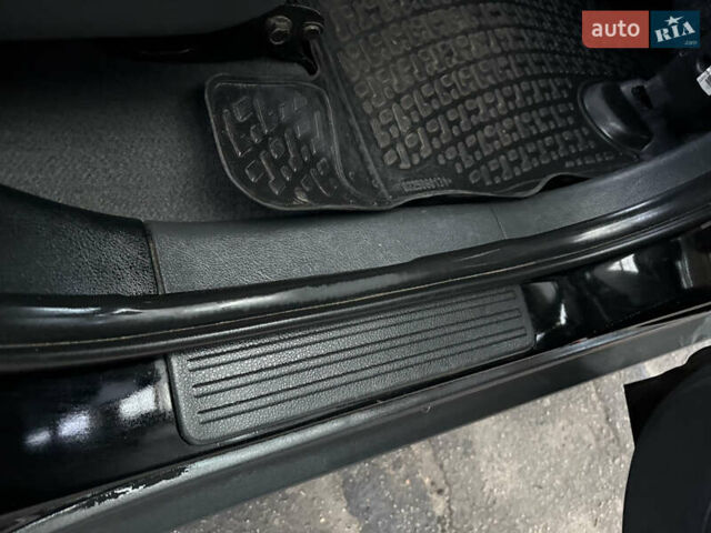 Чорний Джилі Емгранд Х7, об'ємом двигуна 2 л та пробігом 16 тис. км за 6650 $, фото 29 на Automoto.ua
