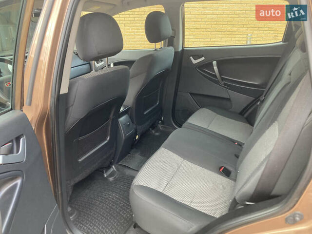 Коричневый Джили Эмгранд Х7, объемом двигателя 2 л и пробегом 122 тыс. км за 6000 $, фото 9 на Automoto.ua