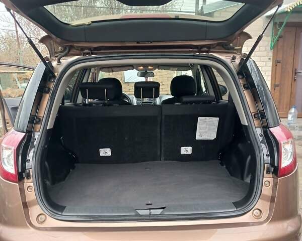 Коричневый Джили Эмгранд Х7, объемом двигателя 1.8 л и пробегом 150 тыс. км за 5500 $, фото 10 на Automoto.ua