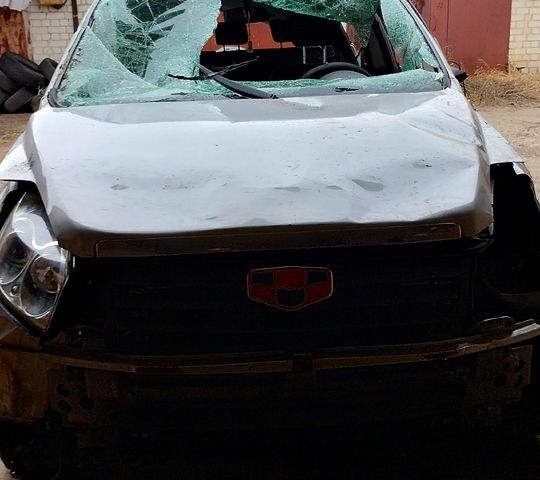 Джили Эмгранд Х7, объемом двигателя 24 л и пробегом 110 тыс. км за 1380 $, фото 2 на Automoto.ua
