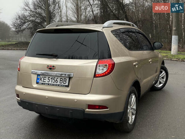 Желтый Джили Эмгранд Х7, объемом двигателя 1.8 л и пробегом 145 тыс. км за 5500 $, фото 5 на Automoto.ua