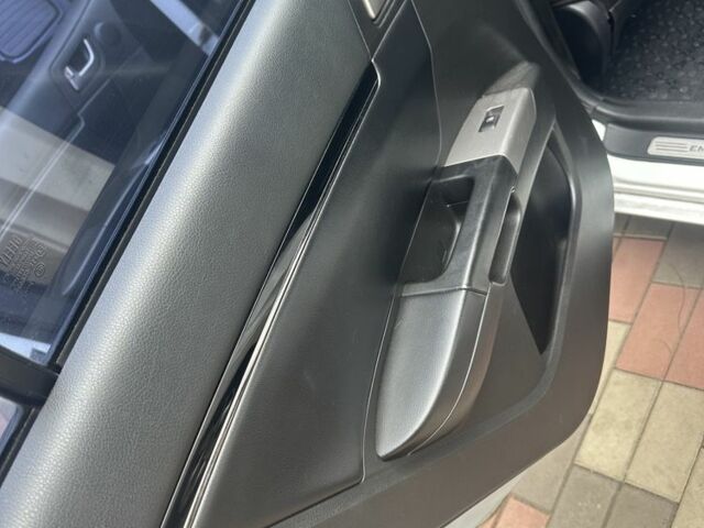 Белый Джили Эмгранд, объемом двигателя 1.8 л и пробегом 107 тыс. км за 4999 $, фото 10 на Automoto.ua