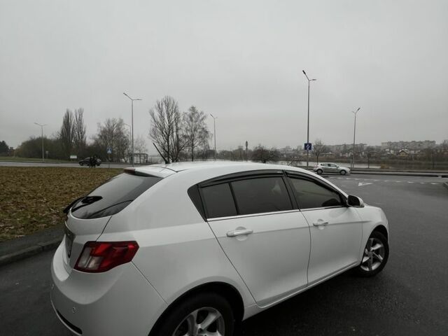 Білий Джилі Емгранд, об'ємом двигуна 1.8 л та пробігом 146 тис. км за 3399 $, фото 4 на Automoto.ua