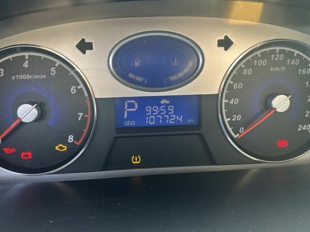 Белый Джили Эмгранд, объемом двигателя 1.8 л и пробегом 107 тыс. км за 4999 $, фото 7 на Automoto.ua