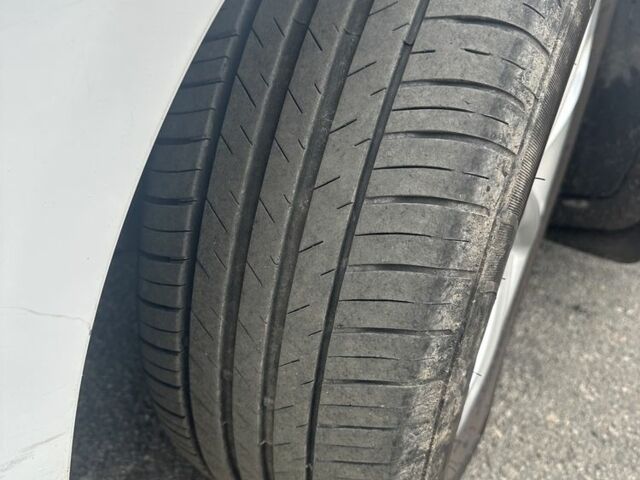 Белый Джили Эмгранд, объемом двигателя 1.8 л и пробегом 107 тыс. км за 4999 $, фото 2 на Automoto.ua