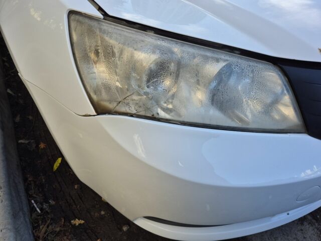 Белый Джили Эмгранд, объемом двигателя 1.8 л и пробегом 198 тыс. км за 3333 $, фото 12 на Automoto.ua