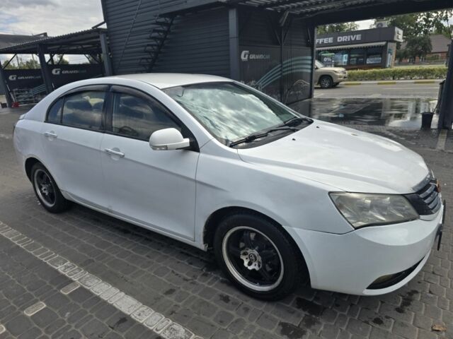 Белый Джили Эмгранд, объемом двигателя 1.8 л и пробегом 287 тыс. км за 2700 $, фото 2 на Automoto.ua