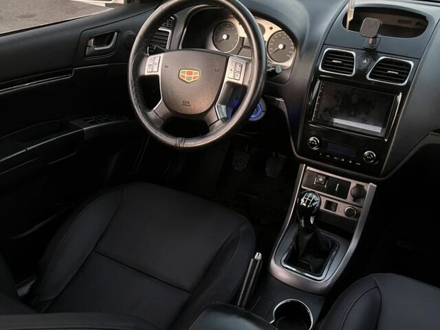 Белый Джили Эмгранд, объемом двигателя 1.8 л и пробегом 146 тыс. км за 4500 $, фото 8 на Automoto.ua