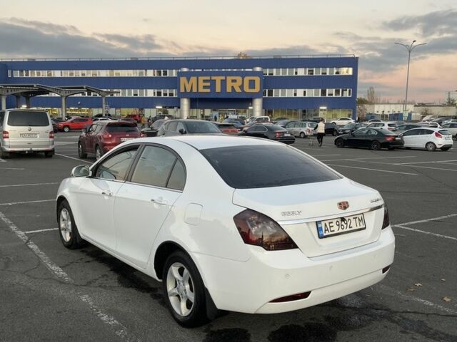 Белый Джили Эмгранд, объемом двигателя 1.8 л и пробегом 146 тыс. км за 4500 $, фото 20 на Automoto.ua