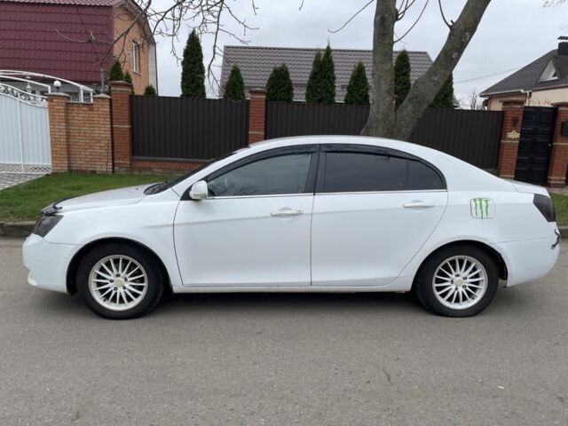 Белый Джили Эмгранд, объемом двигателя 1.8 л и пробегом 152 тыс. км за 3000 $, фото 3 на Automoto.ua