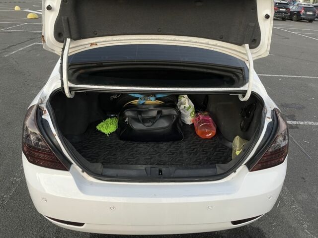 Белый Джили Эмгранд, объемом двигателя 1.8 л и пробегом 146 тыс. км за 4500 $, фото 13 на Automoto.ua