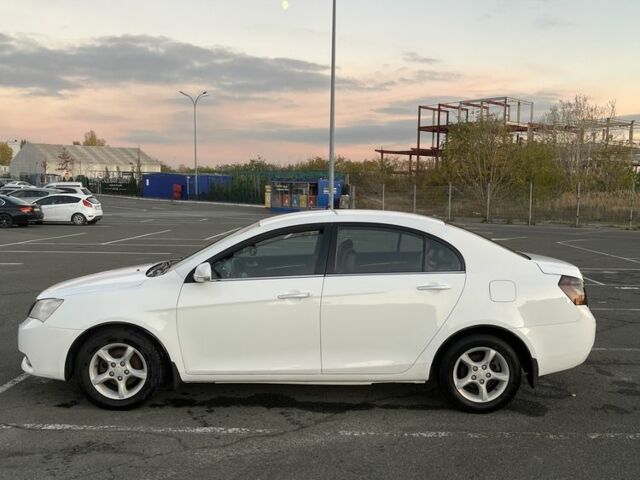 Белый Джили Эмгранд, объемом двигателя 1.8 л и пробегом 146 тыс. км за 4500 $, фото 19 на Automoto.ua