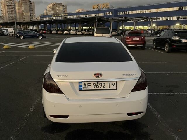 Белый Джили Эмгранд, объемом двигателя 1.8 л и пробегом 146 тыс. км за 4500 $, фото 5 на Automoto.ua