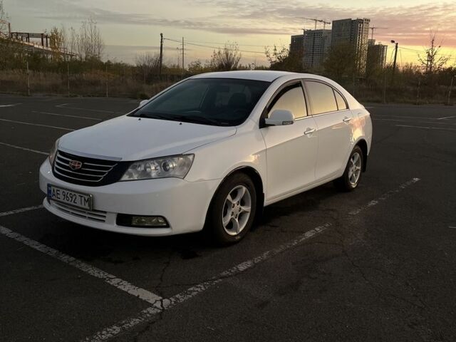 Белый Джили Эмгранд, объемом двигателя 1.8 л и пробегом 146 тыс. км за 4500 $, фото 2 на Automoto.ua