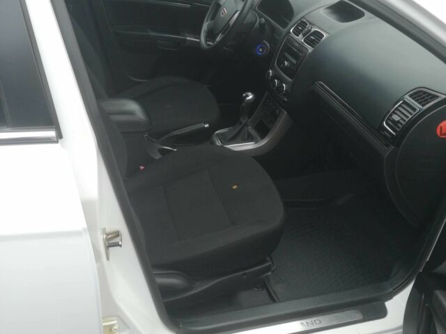 Белый Джили Эмгранд, объемом двигателя 1.8 л и пробегом 108 тыс. км за 5200 $, фото 11 на Automoto.ua