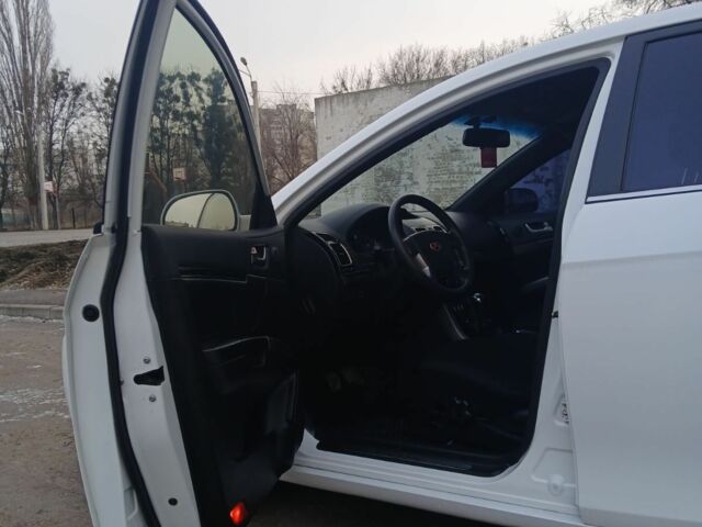 Білий Джилі Емгранд, об'ємом двигуна 1.8 л та пробігом 69 тис. км за 4800 $, фото 12 на Automoto.ua