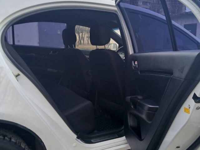 Білий Джилі Емгранд, об'ємом двигуна 1.8 л та пробігом 69 тис. км за 4800 $, фото 14 на Automoto.ua