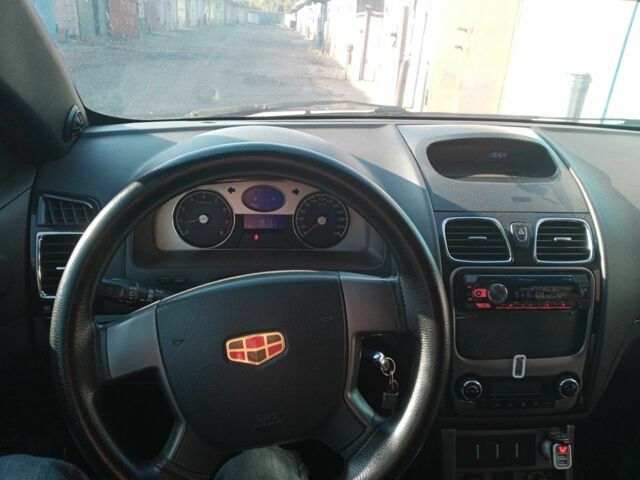 Білий Джилі Емгранд, об'ємом двигуна 1.8 л та пробігом 190 тис. км за 5300 $, фото 11 на Automoto.ua