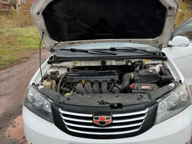 Джили Эмгранд 2013 в Кривом Роге на Automoto.ua Белый Джили Эмгранд, объемом двигателя 1.8 л и пробегом 234 тыс. км за 4000 $, фото 10 на Automoto.ua