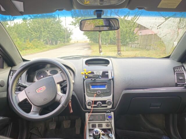 Белый Джили Эмгранд, объемом двигателя 1.5 л и пробегом 210 тыс. км за 2700 $, фото 1 на Automoto.ua